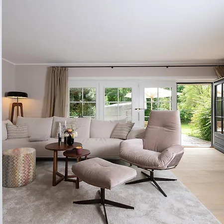 Lueuevwai 3 Nyaraló *